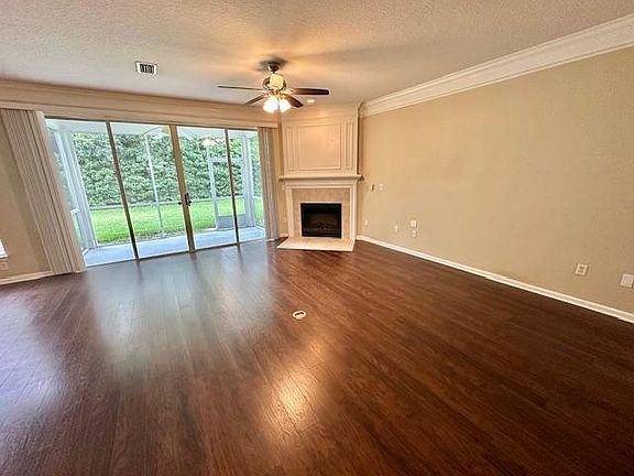 3rd image of 11149 Castlemain Cir S
