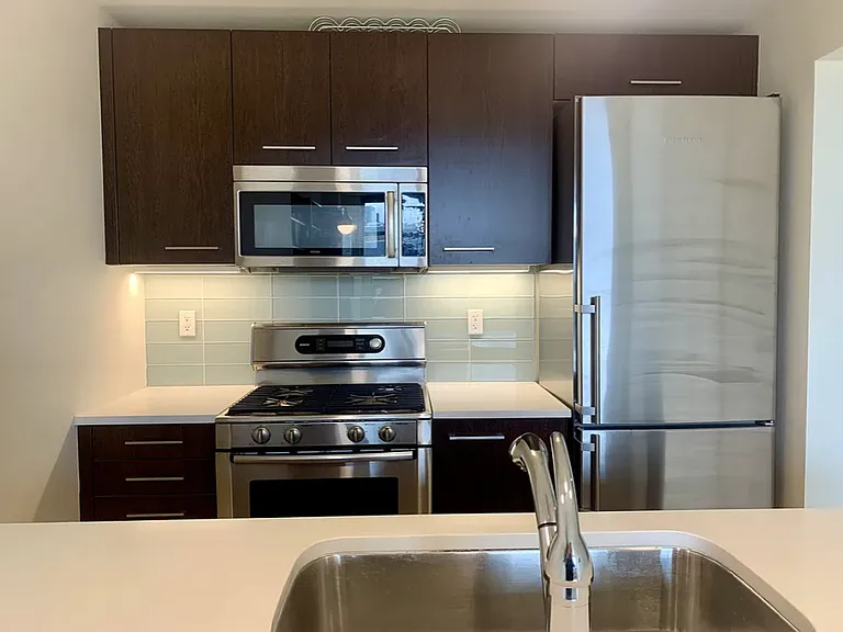 509 48th Ave #5J — Photo 7
