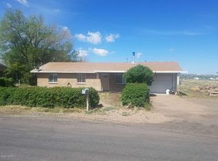 715 E Chiricahua Trl, Springerville, AZ 85938