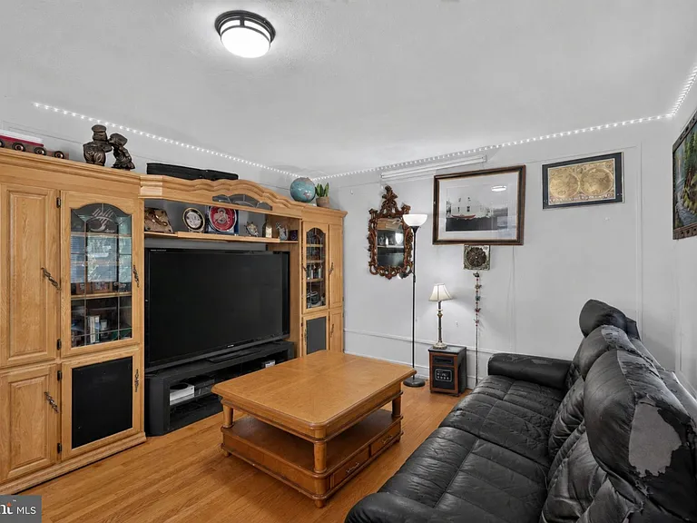 5016 E Capitol St NE — Photo 6