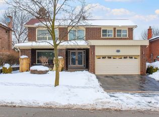 2529 Claymore Cres, Mississauga, ON L5C 3A2