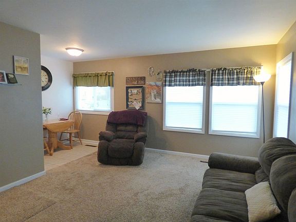 4th image of 1211 Byron Dr
