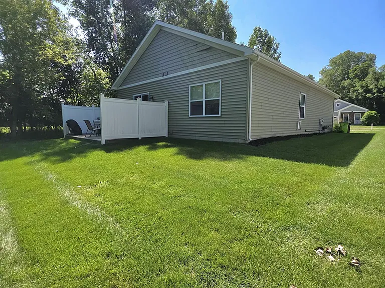 418 W Ellen St — Photo 7