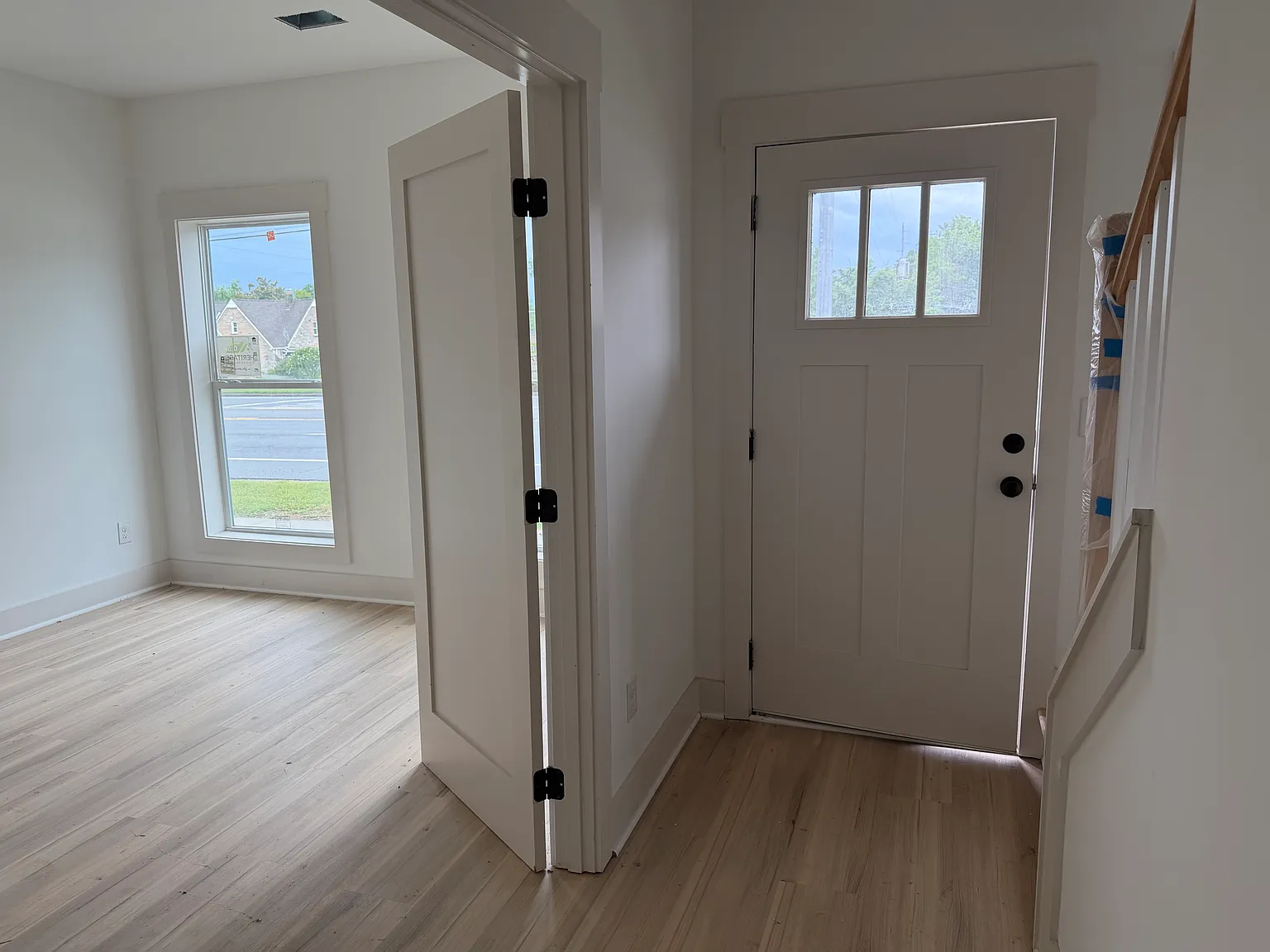 3 bed, 3.5 bath, 1830 sqft, $2,675 — Photo 4