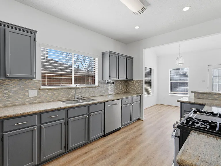 2910 Cocona Ln — Photo 22