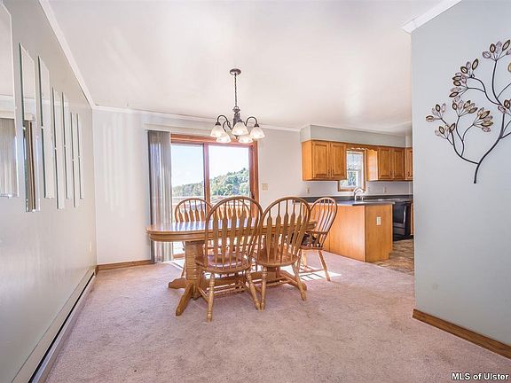 5th image of 824 Churchland Ct