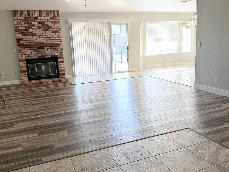 3313 Shamrock Pl — Photo 2