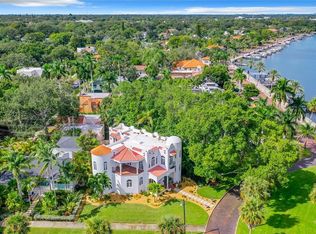 315 23rd Ave NE, Saint Petersburg, FL 33704