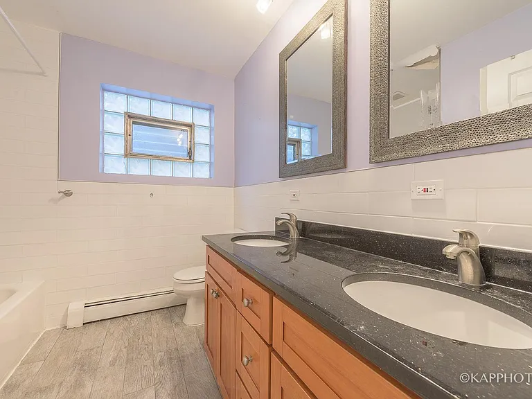 5942 W Addison St #1 — Photo 23