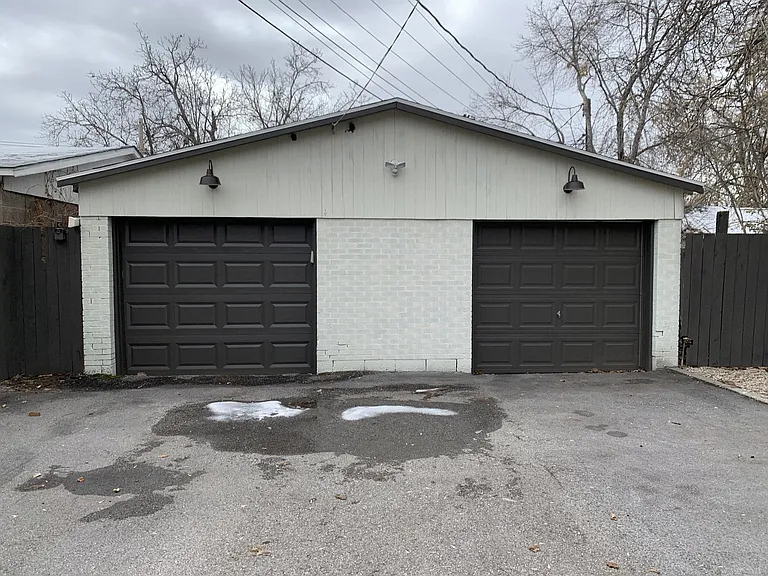 219 W 300 N — Photo 10