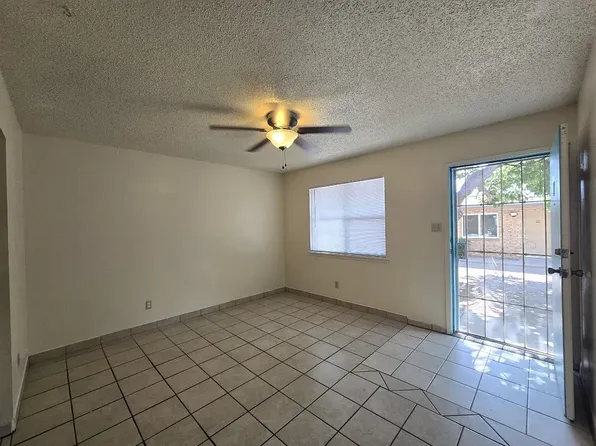 1527 Foster Rd #17, Las Cruces, NM 88001