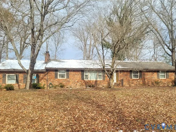 4906 McAllister Dr, Chester, VA 23831