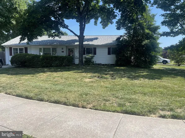 1000 S Gerald Dr, Newark, DE 19713