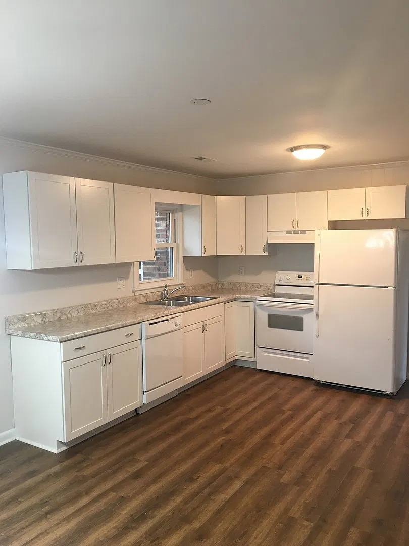Totally Renovated — Photo 2