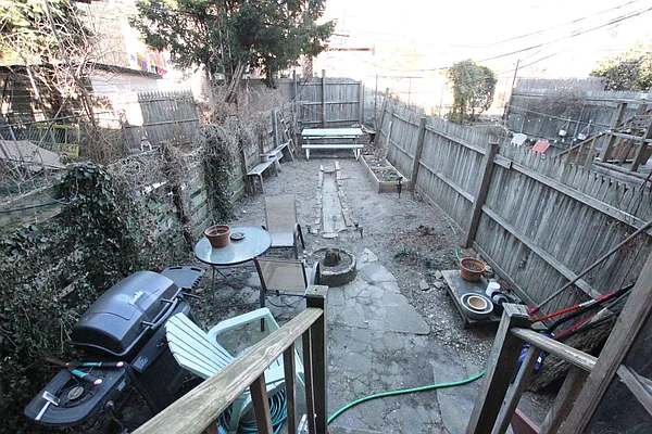 Rented by Bedford 6 Real Estate | media 21