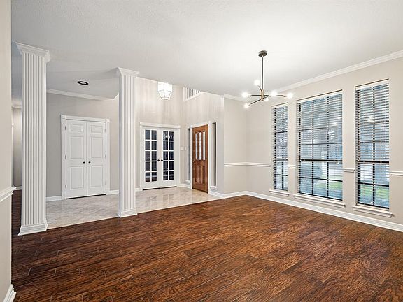 5th image of 9206 Bent Spur Ln