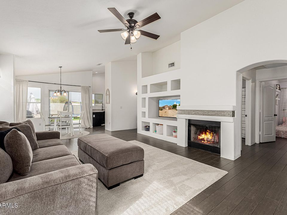 1st image of 4026 E CREOSOTE Drive