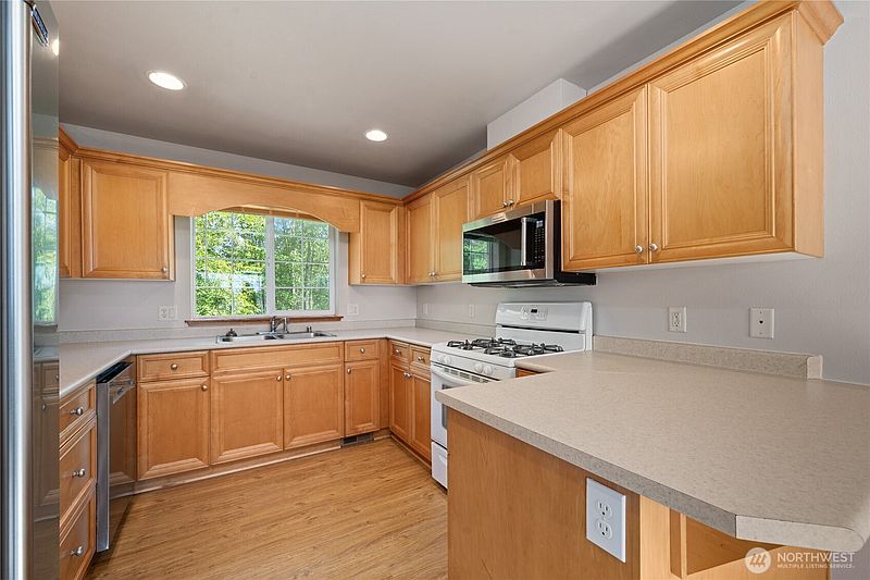 4th image of 4413 Carstan Loop