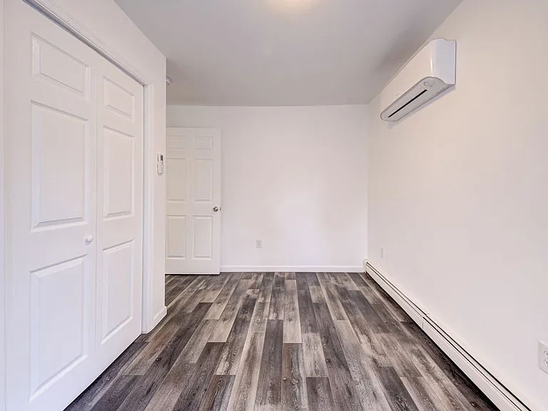 1250 North Ave — Photo 41