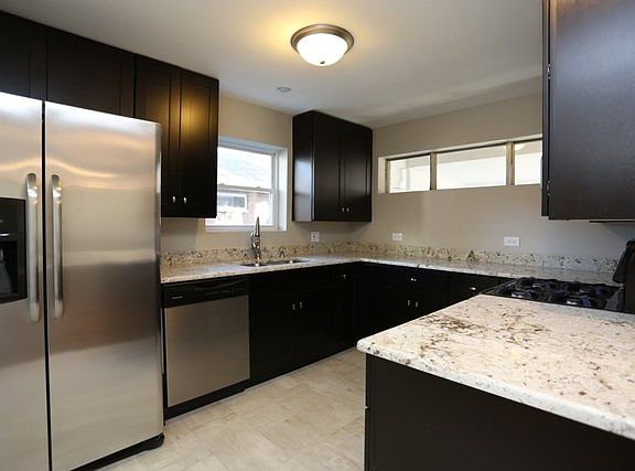 3rd image of 1453 Portsmouth Ave