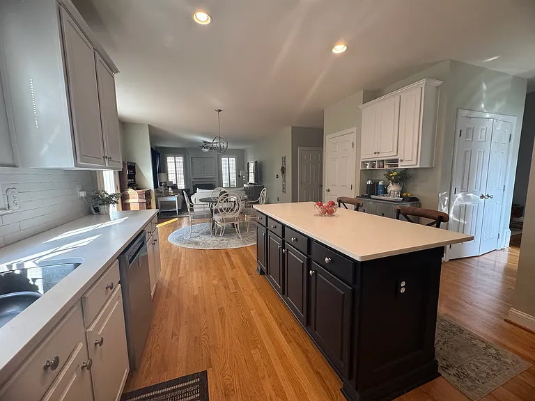 8065 Winstead Manor Ln — Photo 15