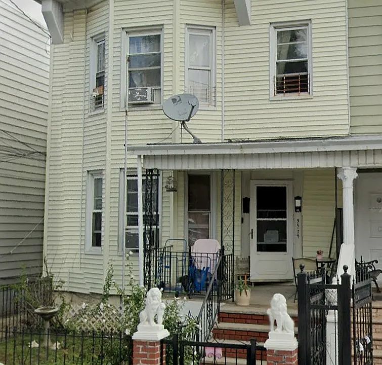 1st image of 9579 113th St