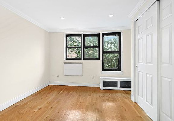 4th image of 344 E 85th St APT 5J