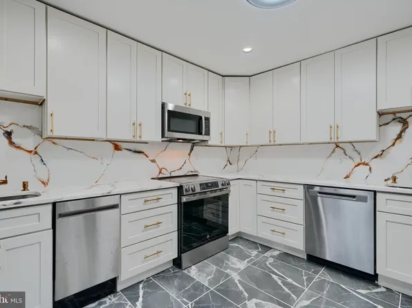 2020 Masters Dr, Baltimore, MD 21209