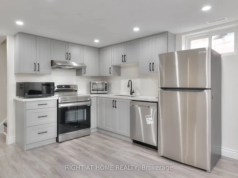 484 Speedvale Ave E #LOWER — Photo 5