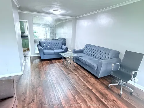52 Sharbot Ave Photo 1