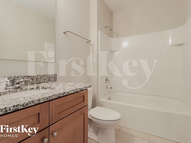 325 Aberdeen Dr — Photo 14