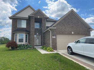 33472 Gainsboro, Romulus, MI 48174