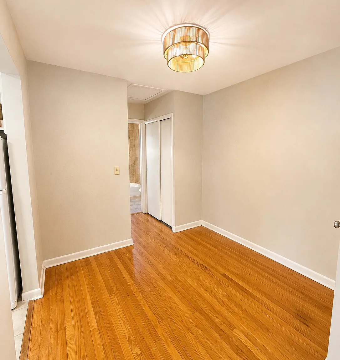 1 bed, 650 sqft, $1,100 — Photo 4