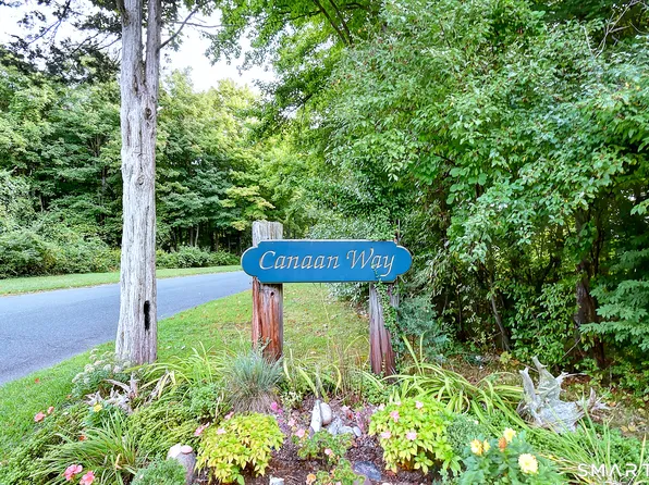 24 Canaan Way, Simsbury, CT 06070