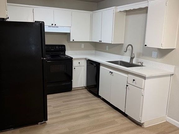 2nd image of 1100 Pedras Rd #C125