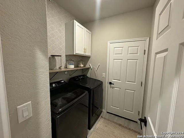 10419 Buescher Ln — Photo 5