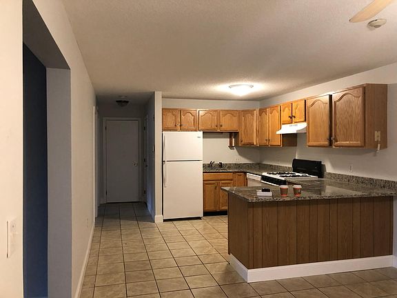 2nd image of 5 New Haven Dr