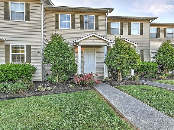 2nd image of 2305 S Greenwood Dr APT 8