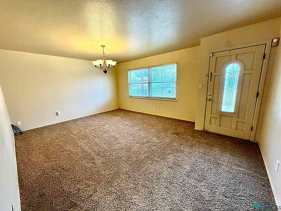 2nd image of 1909 W Clayton Ave