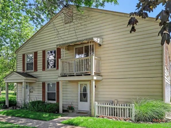 2648 Wildwood Ct, Orion, MI 48360