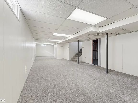 3rd image of 548 Wesley Ave