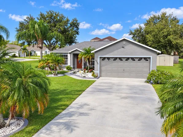 5245 NW Reba Circle, Port St Lucie, FL 34986