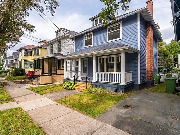3rd image of 1643 Chestnut St