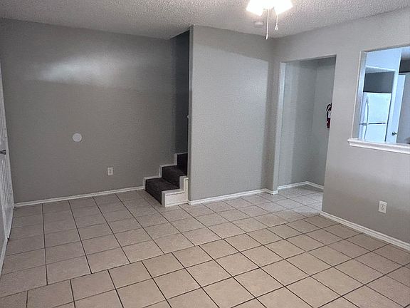 2nd image of 2316 W Elisa Ln #5