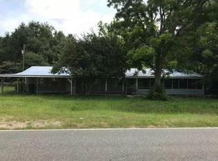 8243 Shady Grove Rd, Grand Ridge, FL 32442