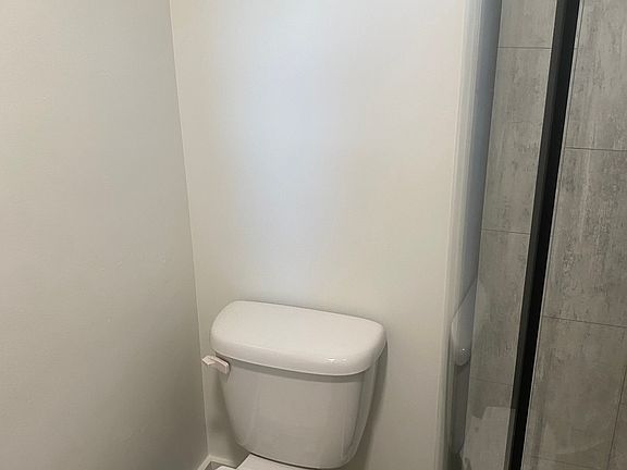 4th image of 128 N Pine St #3