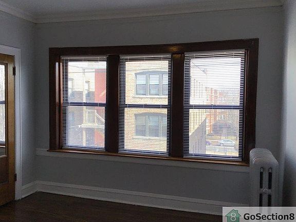 4th image of 7953 S Saint Lawrence Ave #3