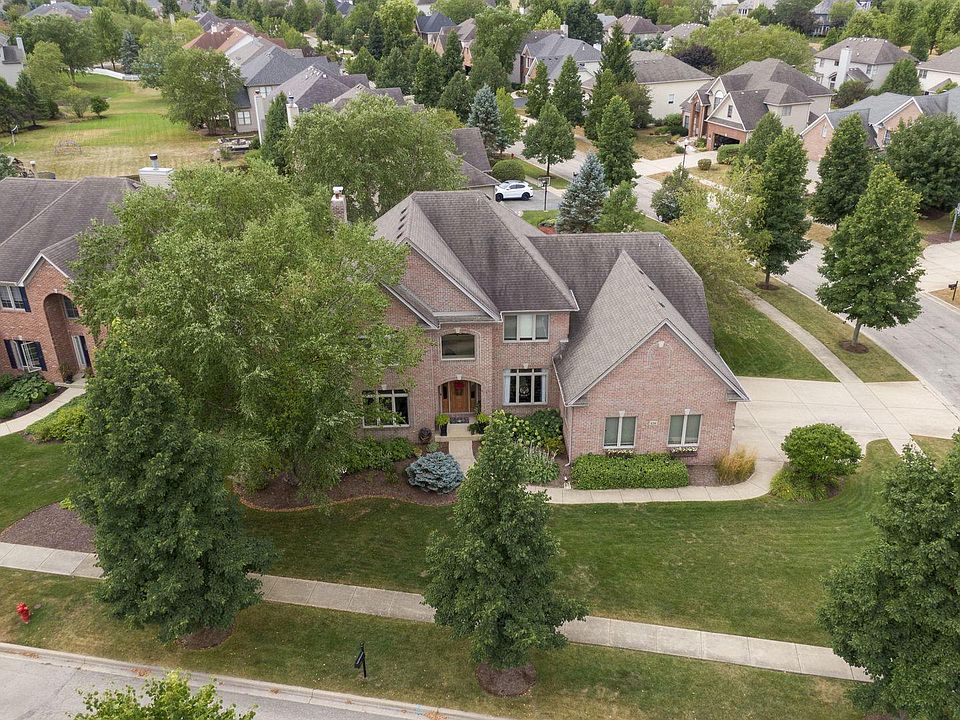 1st image of 656 Waterside Dr