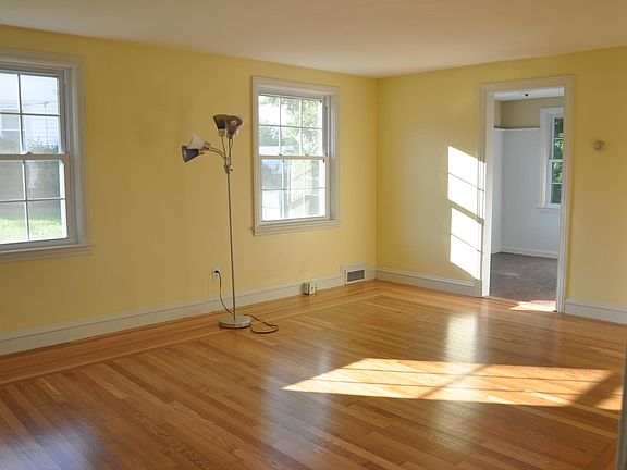 2nd image of 24 Garden City Dr #A