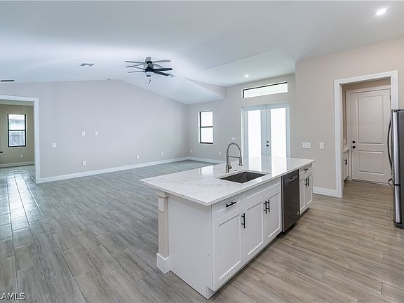 5th image of 4560 Sierra Ln